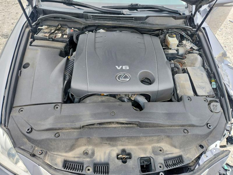 Photo 11 from auction – 2013 LEXUS IS with VIN JTHCF5C26D5061253