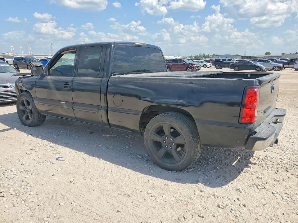 Photo 2 from auction – 2003 CHEVROLET SILVERADO with VIN 2GCEC19TX31228922