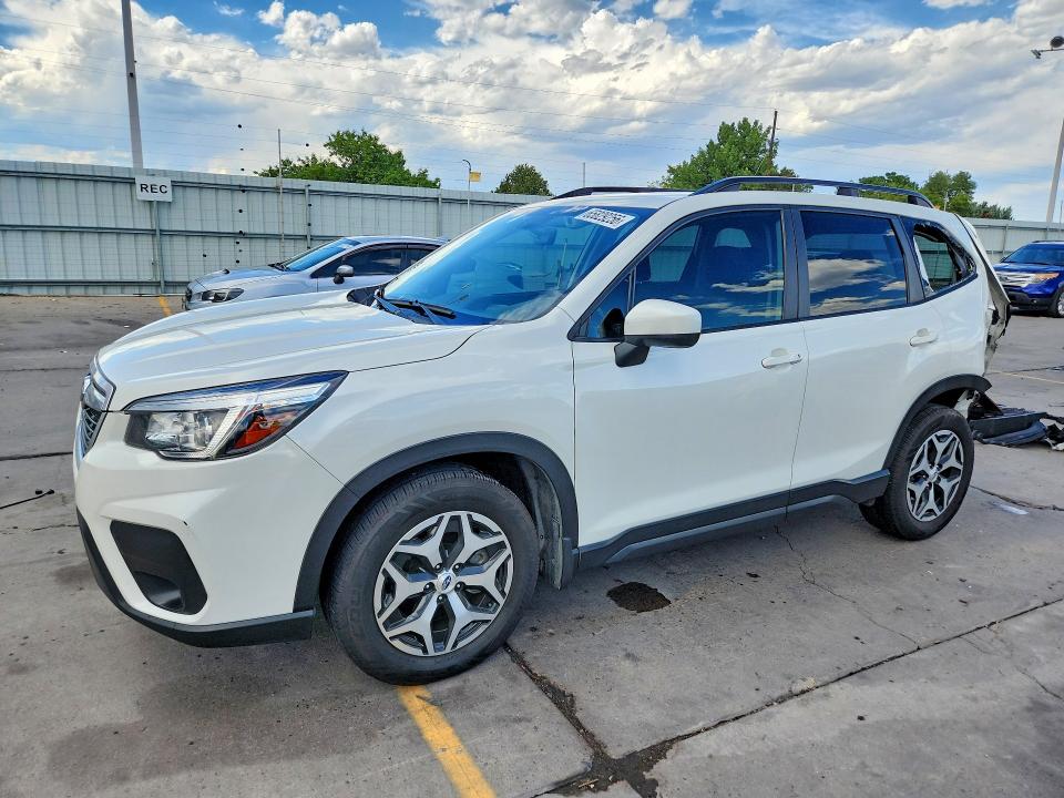 SUBARU FORESTER 2019 with VIN JF2SKAEC0KH409150 - Photo from auction