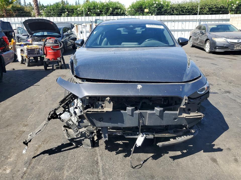 Photo 5 from auction – 2019 MAZDA 3 with VIN JM1BPAMM2K1120225