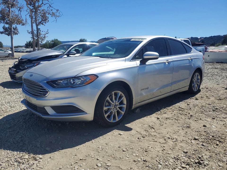 FORD FUSION 2017 with VIN 3FA6P0LU3HR231173 - Photo from auction