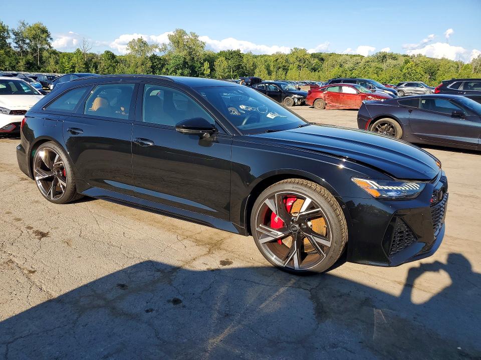 Photo 4 from auction – 2023 AUDI RS6 with VIN WUA1CBF26PN903978