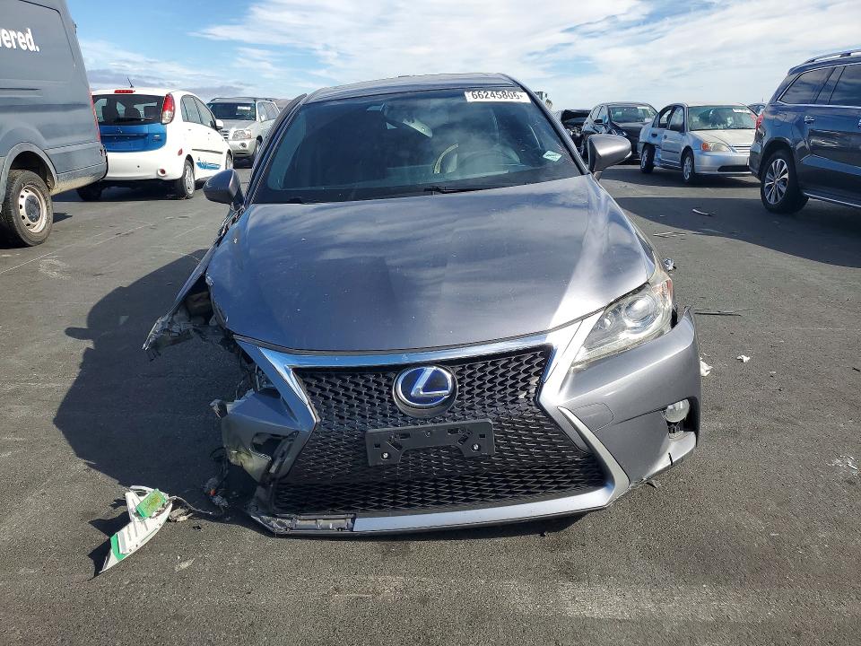 Foto 5 de la subasta – 2015 LEXUS CT con VIN JTHKD5BH1F2234110