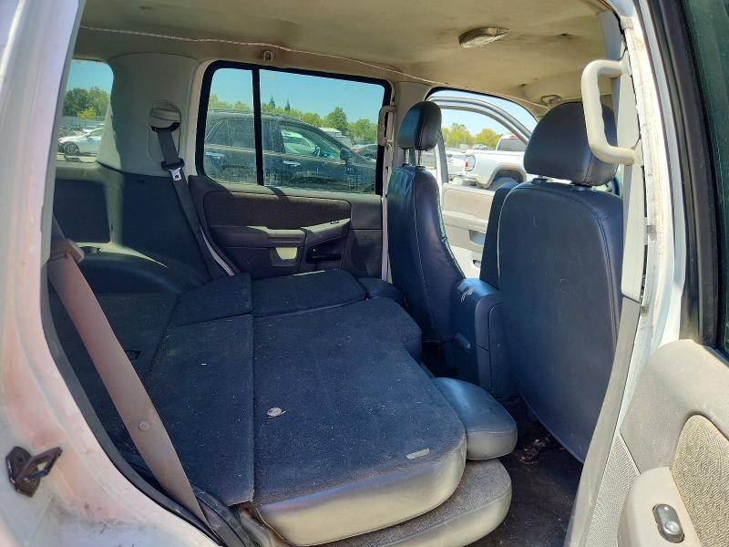 Photo 11 from auction – 2005 FORD EXPLORER with VIN 1FMZU62E95UB48456