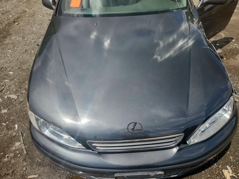 Photo 11 from auction – 2000 LEXUS ES with VIN JT8BF28G5Y5102105