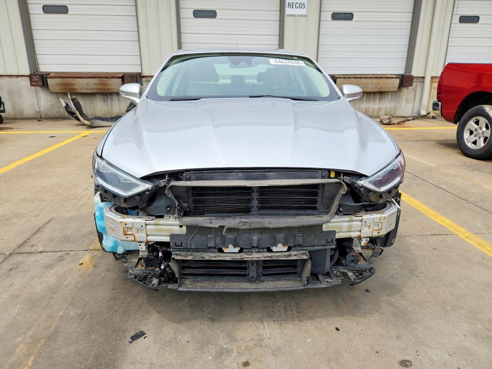 Снимка 5 от търг – 2017 FORD FUSION с VIN 3FA6P0LU2HR183195