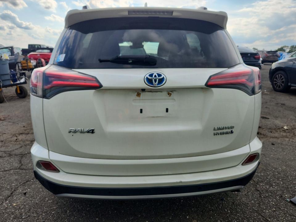 Photo 6 from auction – 2017 TOYOTA RAV4 HV with VIN JTMDJREV2HD091400
