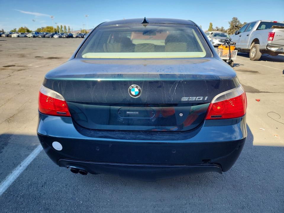Photo 6 from auction – 2007 BMW 530 with VIN WBANE735X7CM45861