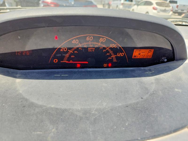 Photo 9 from auction – 2010 TOYOTA YARIS with VIN JTDJT4K34A5319982