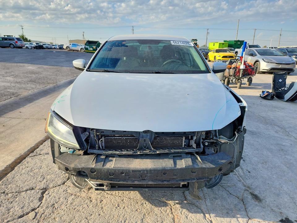 Photo 5 from auction – 2017 VOLKSWAGEN JETTA with VIN 3VW2B7AJ9HM341535