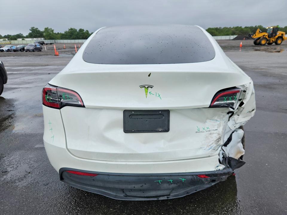 Photo 6 from auction – 2023 TESLA MODEL Y with VIN 7SAYGDEE5PF748008