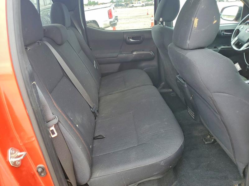 Photo 10 from auction – 2018 TOYOTA TACOMA with VIN 3TMCZ5AN7JM167979