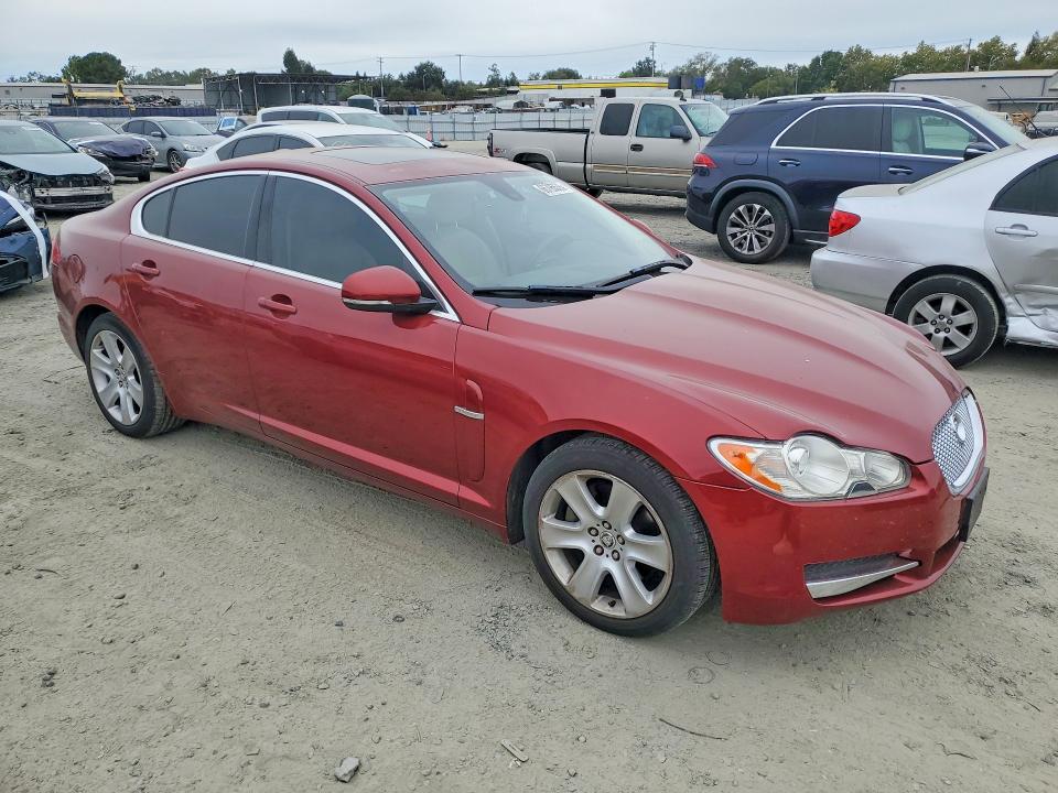 Photo 4 from auction – 2010 JAGUAR XF with VIN SAJWA0FA9AHR55438