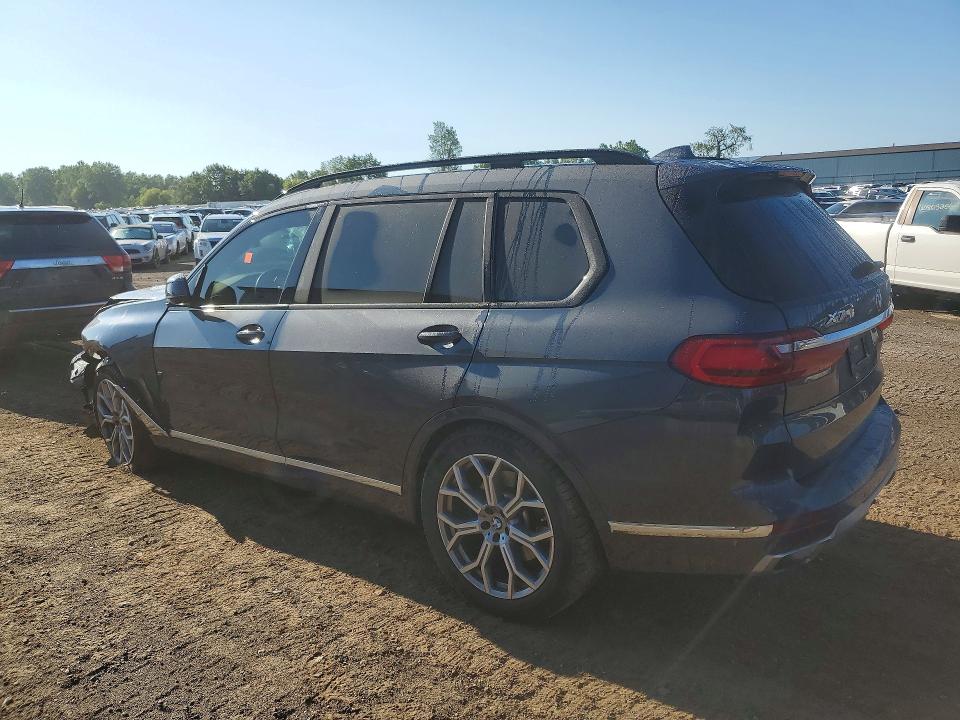 Photo 2 from auction – 2022 BMW X7 with VIN 5UXCW2C08N9N03022