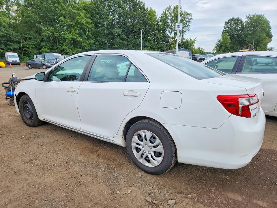 Photo 2 from auction – 2014 TOYOTA CAMRY with VIN 4T1BF1FK5EU457436