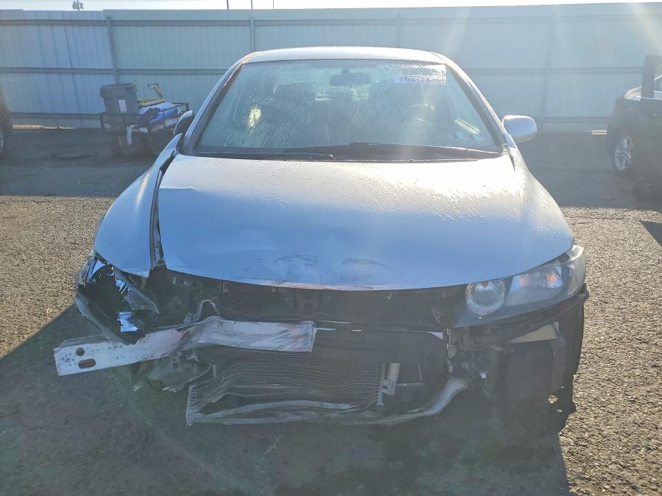 Photo 5 from auction – 2011 HONDA CIVIC with VIN 19XFA1F58BE031104