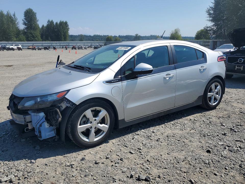 CHEVROLET VOLT 2015 مع رقم تعريف المركبة 1G1RC6E40FU142050 - صورة من المزاد
