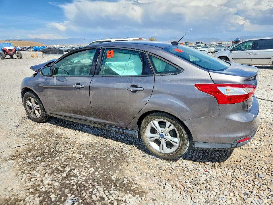 Photo 2 from auction – 2014 FORD FOCUS with VIN 1FADP3F26EL116998