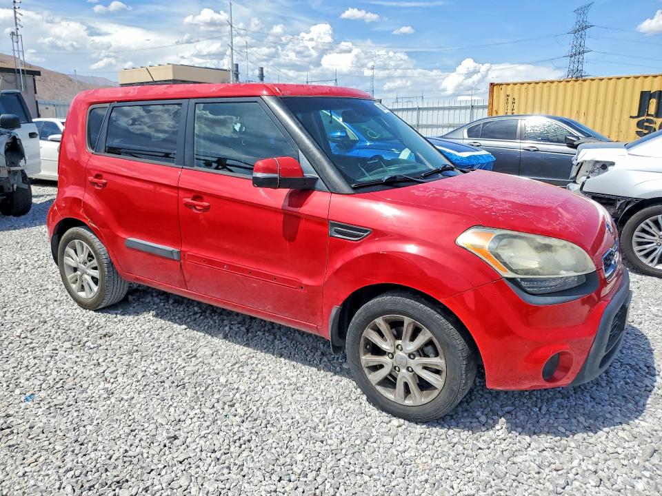 Photo 4 from auction – 2013 KIA SOUL with VIN KNDJT2A63D7626679