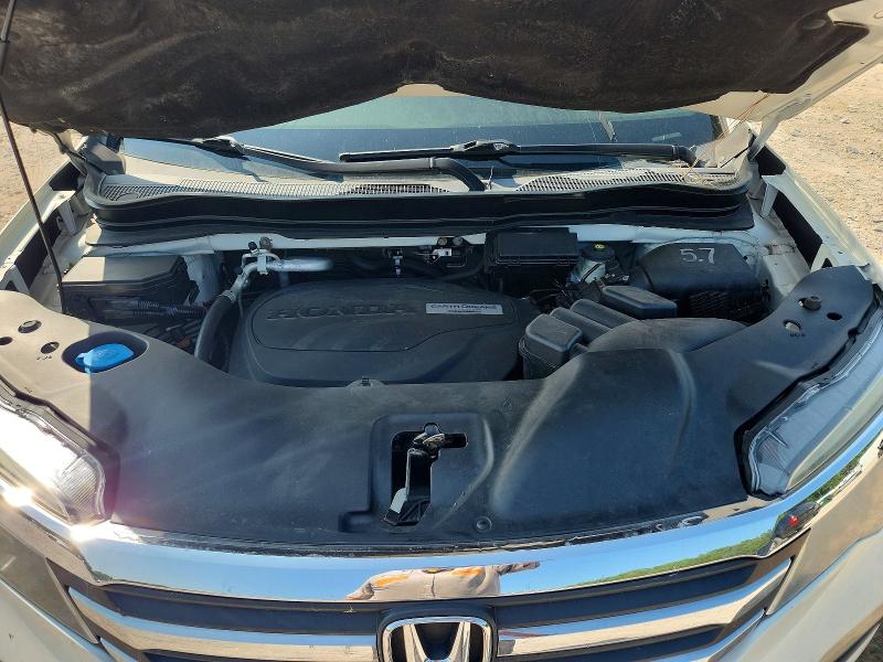 Photo 12 from auction – 2017 HONDA PILOT with VIN 5FNYF6H50HB035610