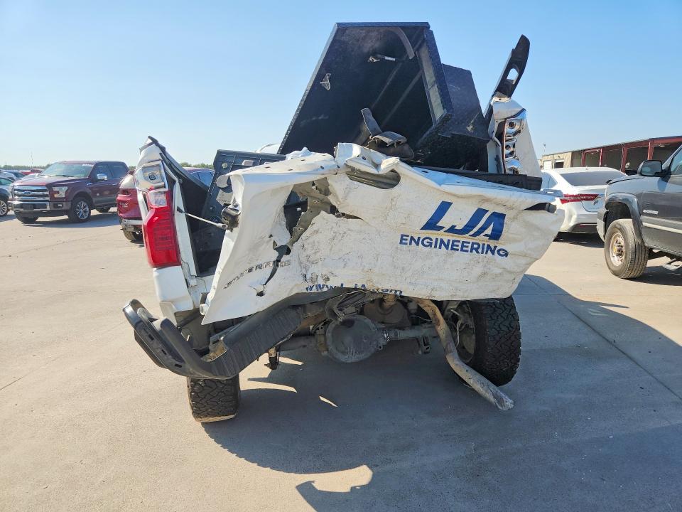 Photo 6 from auction – 2024 CHEVROLET SILVERADO with VIN 3GCUDAEDXRG144607