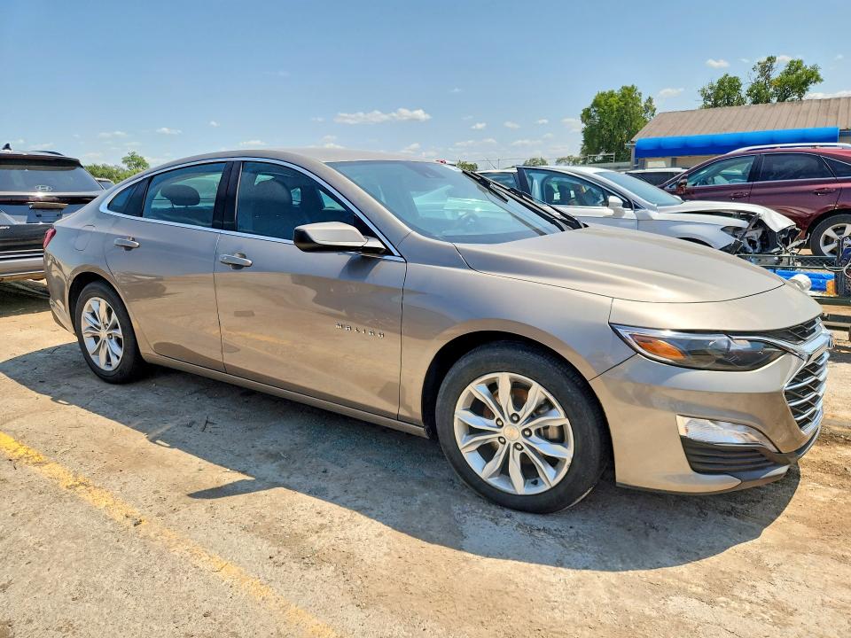 Photo 4 from auction – 2025 CHEVROLET MALIBU with VIN 1G1ZD5STXSF144907