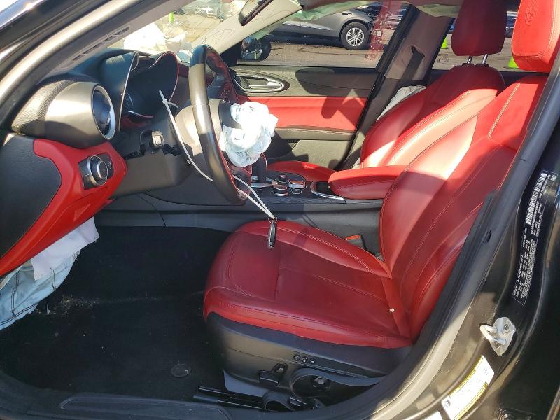 Photo 7 from auction – 2021 ALFA ROMEO GIULIA with VIN ZARFAMANXM7644827