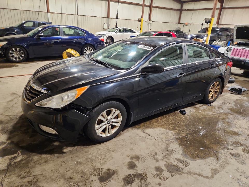 HYUNDAI SONATA 2013 with VIN 5NPEB4AC8DH557943 - Photo from auction