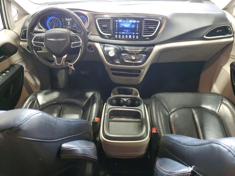 Photo 8 from auction – 2017 CHRYSLER PACIFICA with VIN 2C4RC1BG7HR794673