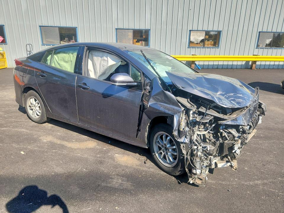 Photo 4 from auction – 2018 TOYOTA PRIUS PRIME with VIN JTDKARFPXJ3078686
