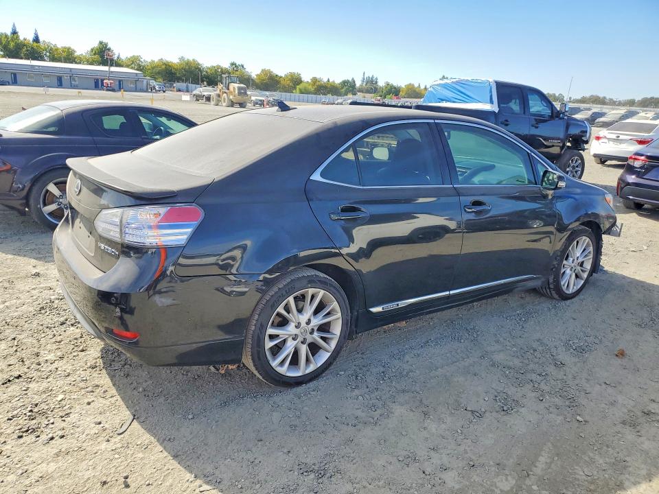 Photo 3 from auction – 2010 LEXUS HS with VIN JTHBB1BA6A2010082