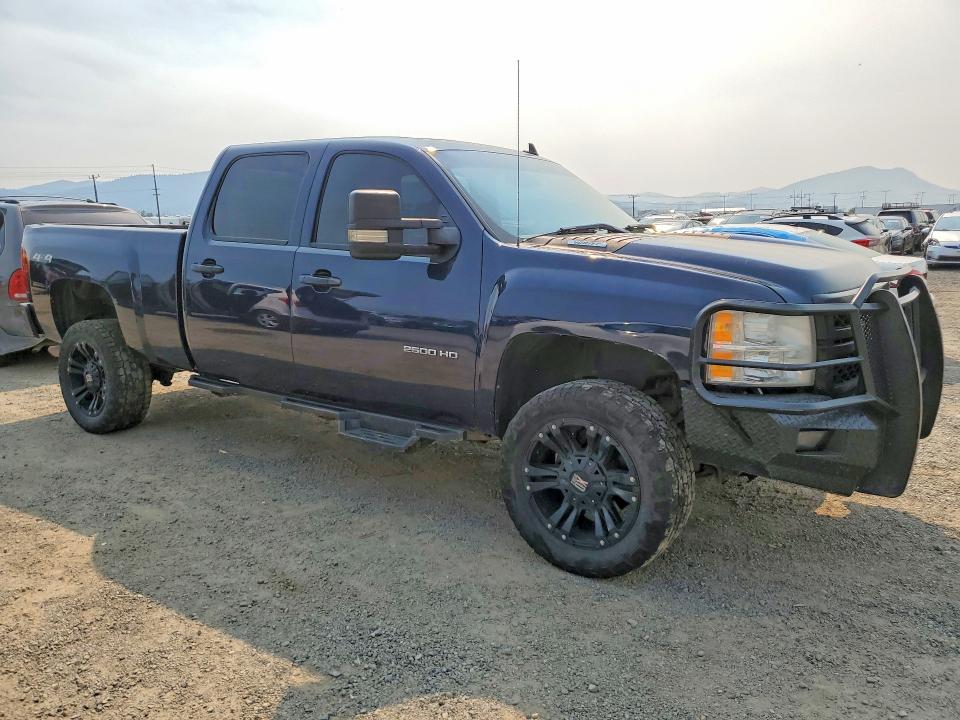 Снимка 4 от търг – 2011 CHEVROLET SILVERADO с VIN 1GC1KYCG3BF134264