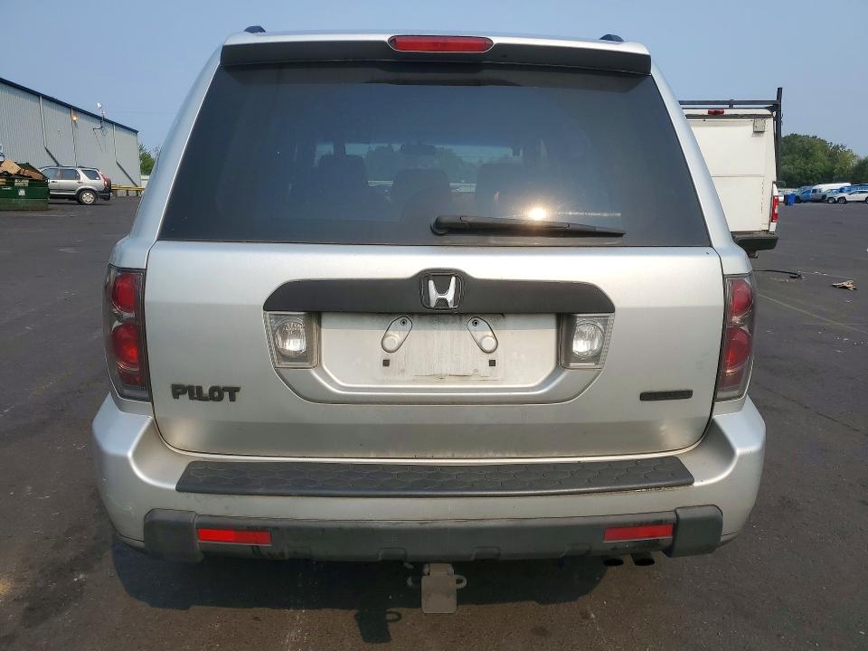 Photo 6 from auction – 2006 HONDA PILOT with VIN 5FNYF18456B005560