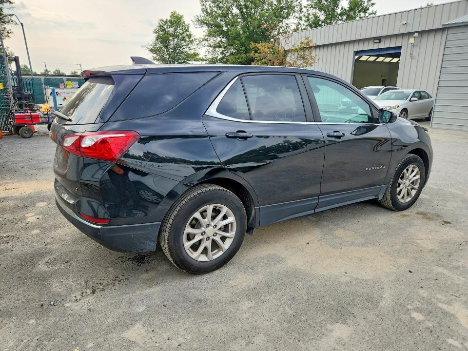 Photo 3 from auction – 2021 CHEVROLET EQUINOX with VIN 3GNAXKEV4ML309034