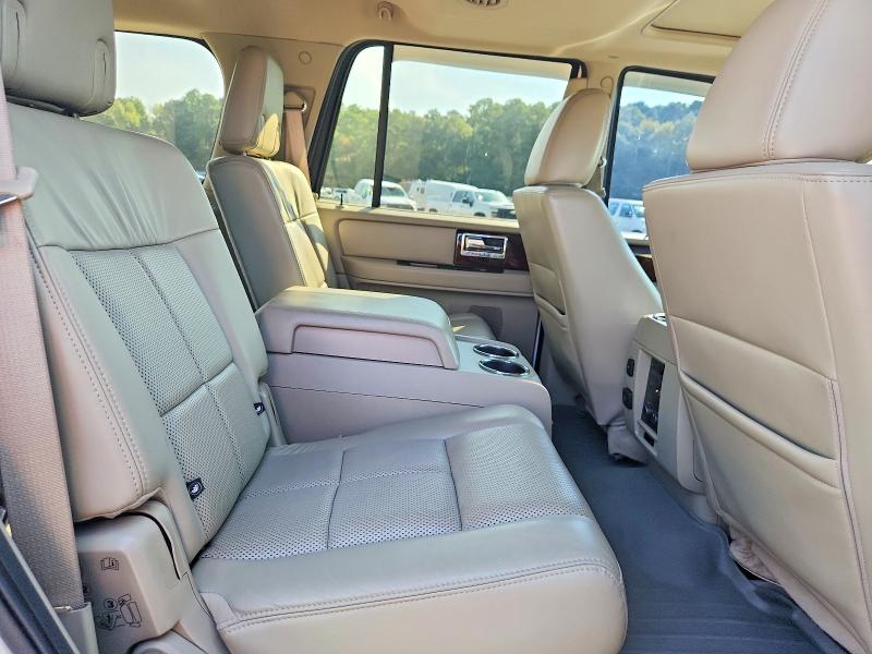 Photo 11 from auction – 2013 LINCOLN NAVIGATOR with VIN 5LMJJ2H5XDEL04306
