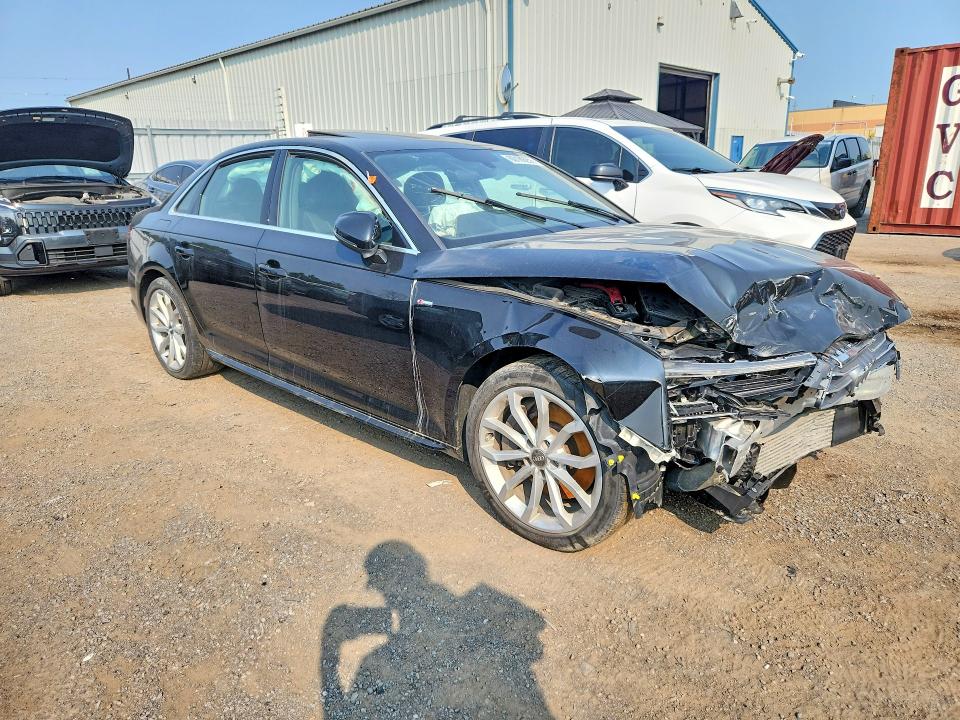 Photo 4 from auction – 2018 AUDI A4 with VIN WAUENAF4XJN009085