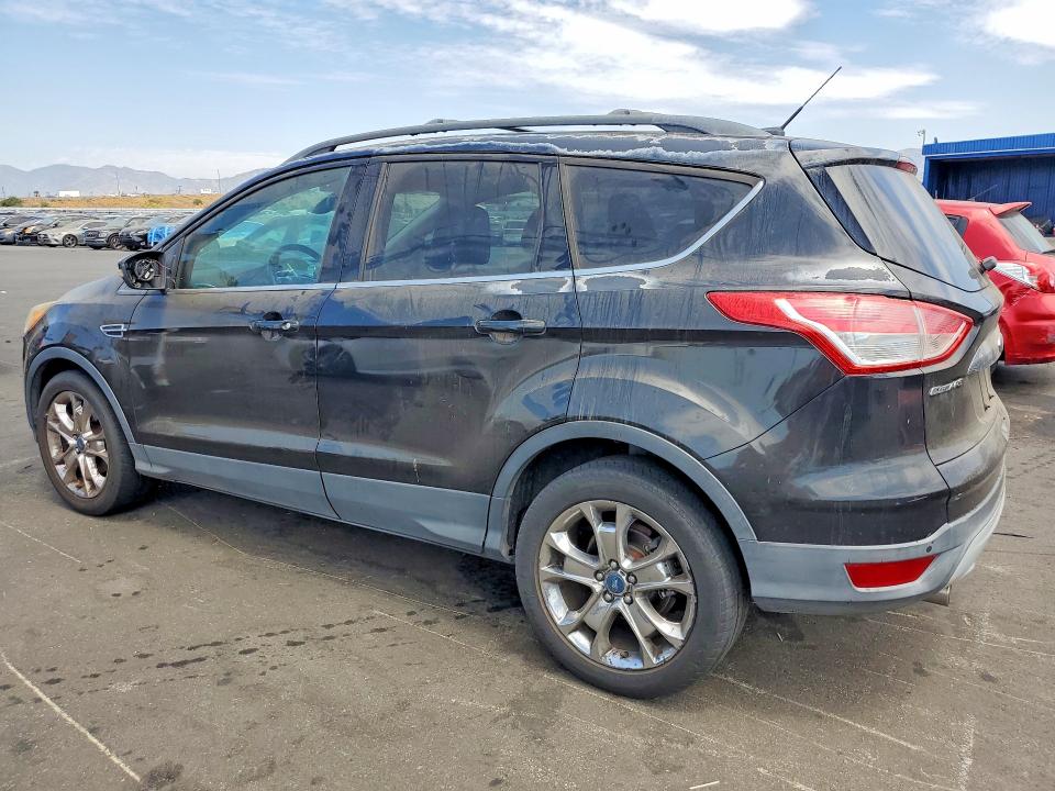 Photo 2 from auction – 2013 FORD ESCAPE with VIN 1FMCU0HX9DUA53194