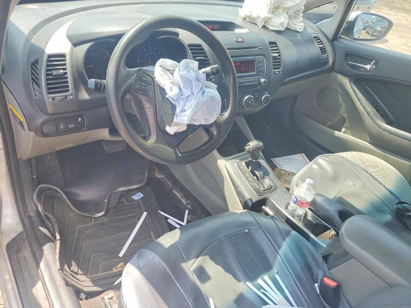Photo 8 from auction – 2016 KIA FORTE with VIN KNAFK4A63G5532433