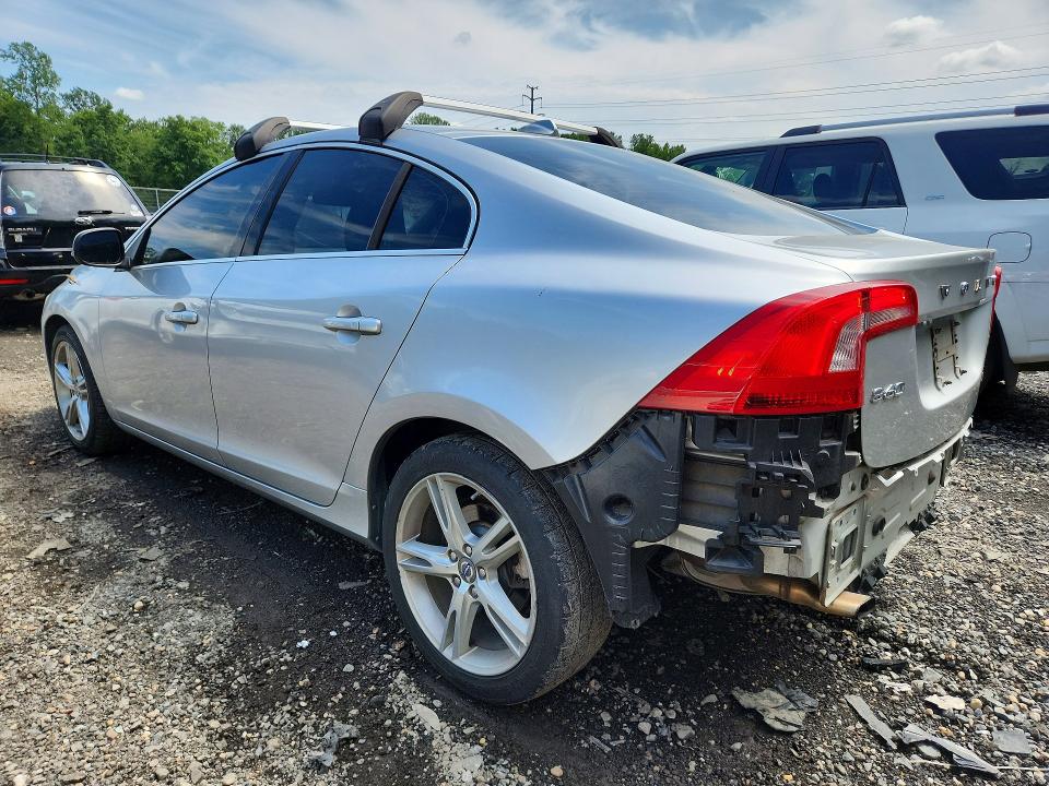 Photo 2 from auction – 2015 VOLVO S60 with VIN YV126MFCXF1313764