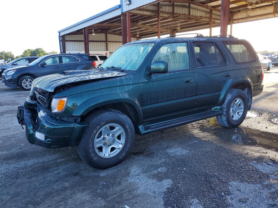 TOYOTA 4RUNNER 2000 with VIN JT3GN86R2Y0147554 - Photo from auction