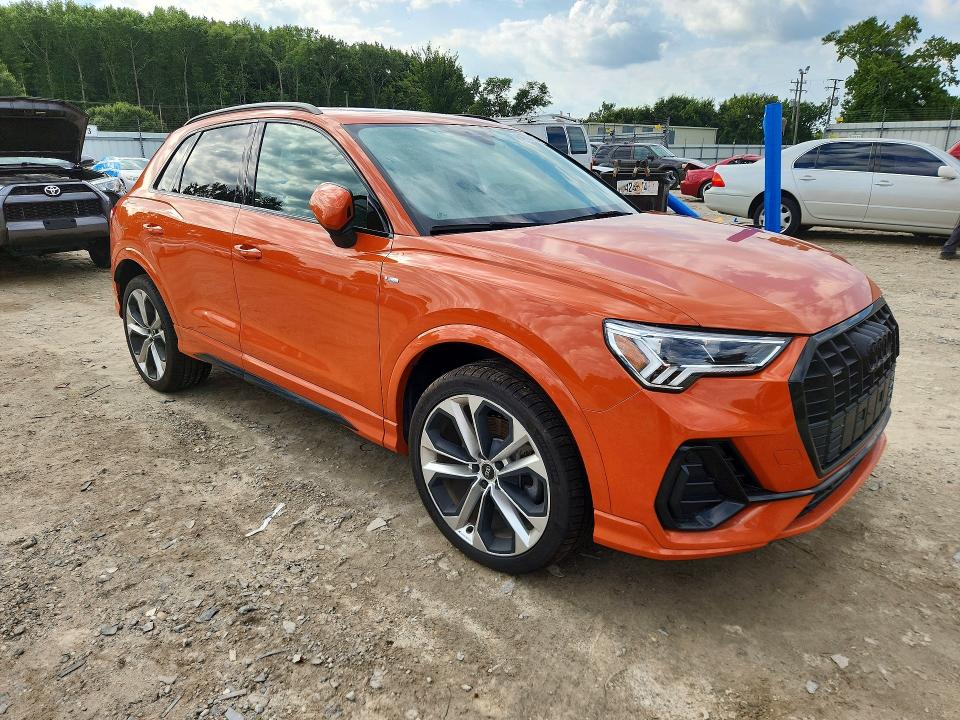 Photo 4 from auction – 2022 AUDI Q3 with VIN WA1EECF39N1032063