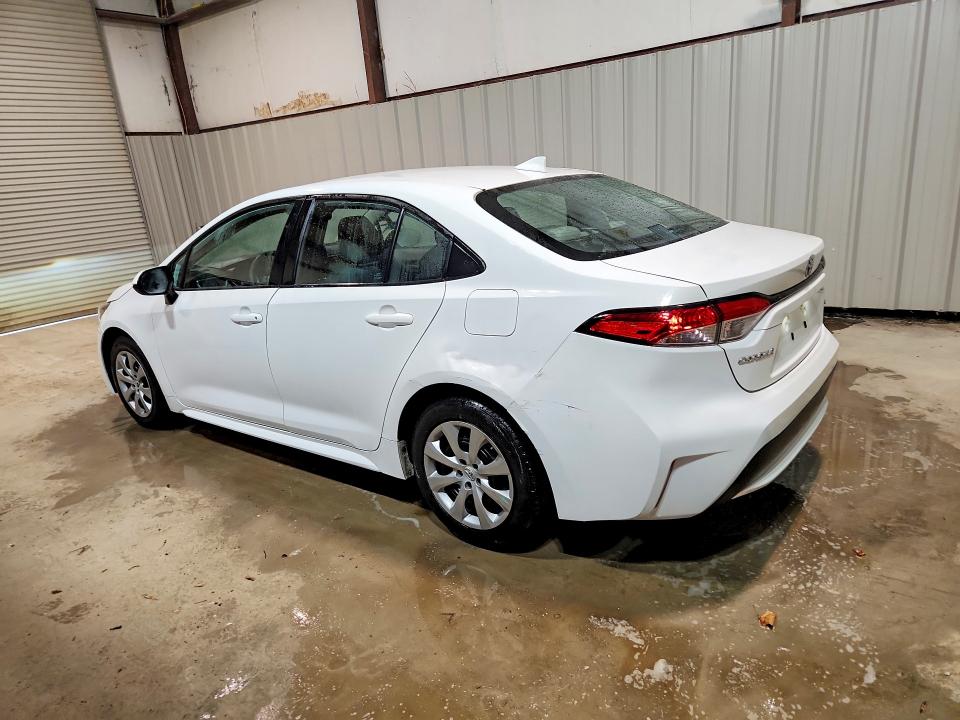 Photo 2 from auction – 2022 TOYOTA COROLLA with VIN 5YFEPMAE0NP347991