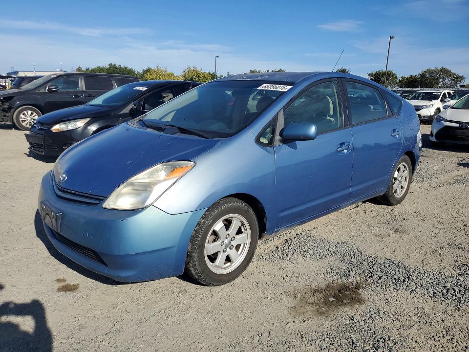 TOYOTA PRIUS 2004 with VIN JTDKB20U740027428 - Photo from auction