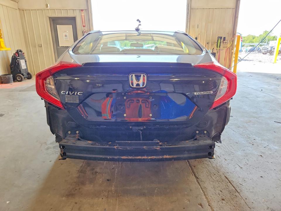 Photo 6 from auction – 2017 HONDA CIVIC with VIN 19XFC1F92HE025983