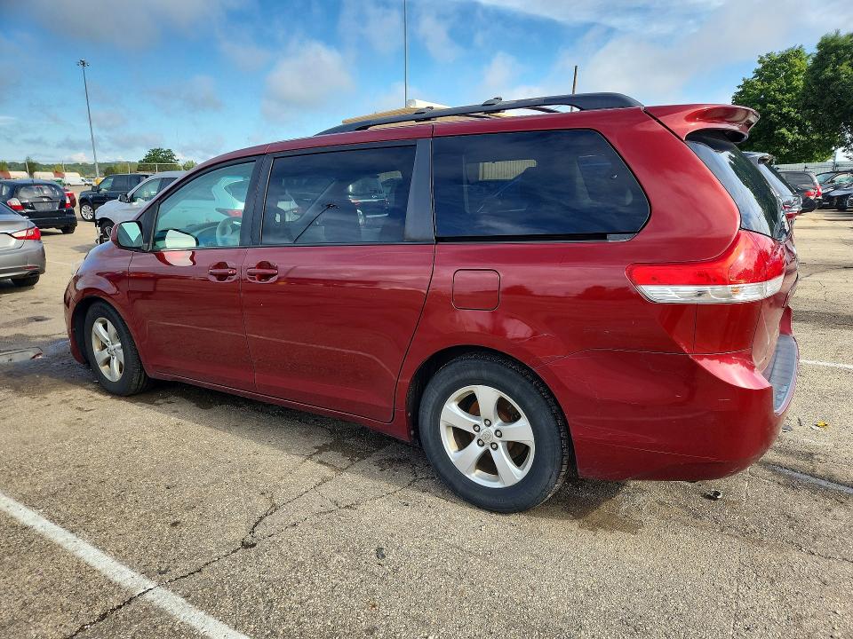 Photo 2 from auction – 2012 TOYOTA SIENNA with VIN 5TDKK3DC6CS208961