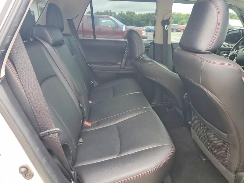 Photo 11 from auction – 2023 TOYOTA 4RUNNER with VIN JTERU5JR3P6134722