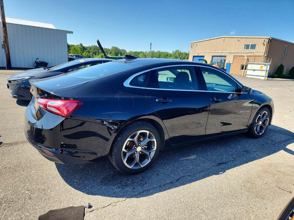 Photo 3 from auction – 2022 CHEVROLET MALIBU with VIN 1G1ZD5ST9NF119503