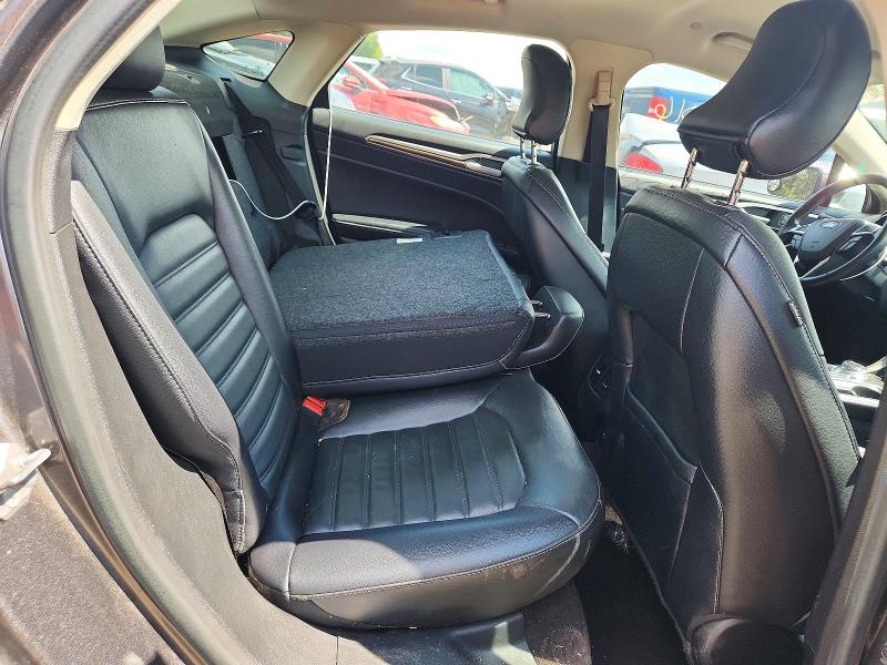 Photo 10 from auction – 2017 FORD FUSION with VIN 3FA6P0PU7HR202303
