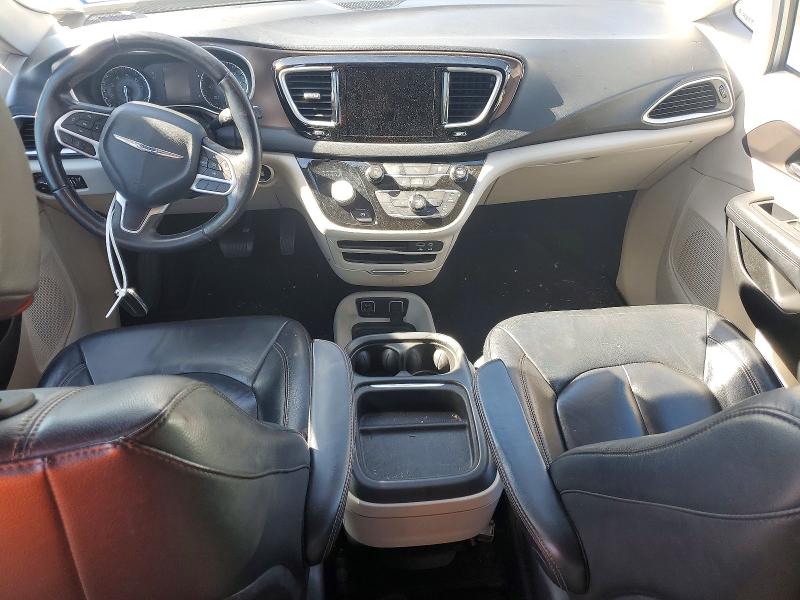 Photo 8 from auction – 2017 CHRYSLER PACIFICA with VIN 2C4RC1BG0HR683432