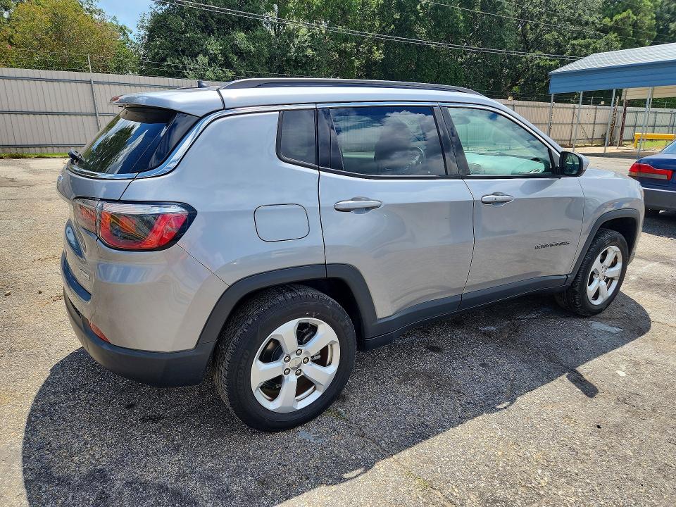 Photo 3 from auction – 2018 JEEP COMPASS with VIN 3C4NJDBBXJT161260